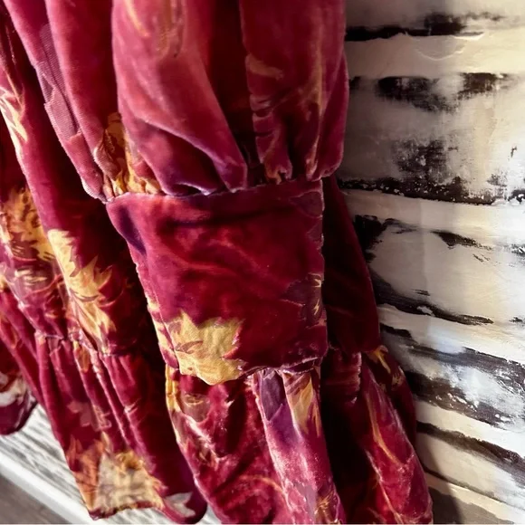 Fate Mauve Floral Burnout Velvet Ruffle Mini Dress Size Small - Picture 8 of 9